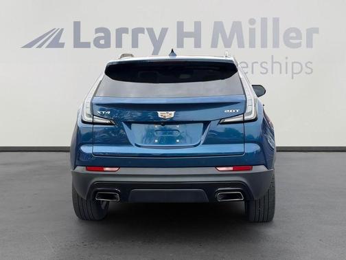 Atlantic Metallic 2019 Cadillac XT4 Sport