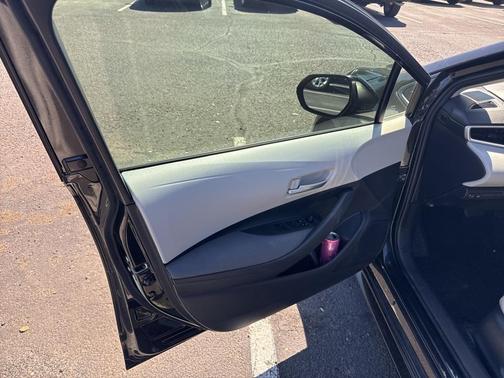 2020 Toyota Corolla Hybrid LE