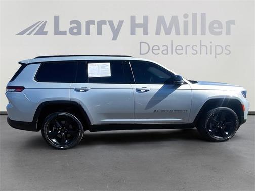 2023 Jeep Grand Cherokee L Laredo