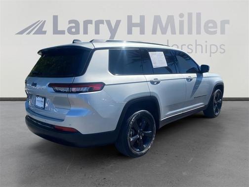 2023 Jeep Grand Cherokee L Laredo