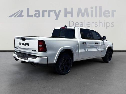 Bright White Clearcoat 2026 RAM 1500 Big Horn