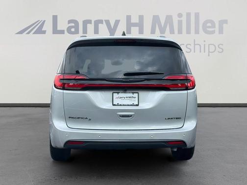 2026 Chrysler Pacifica Limited