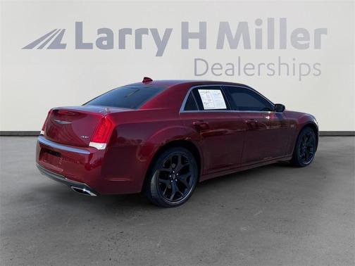 2018 Chrysler 300 Touring