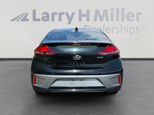 2020 Hyundai IONIQ Hybrid SE