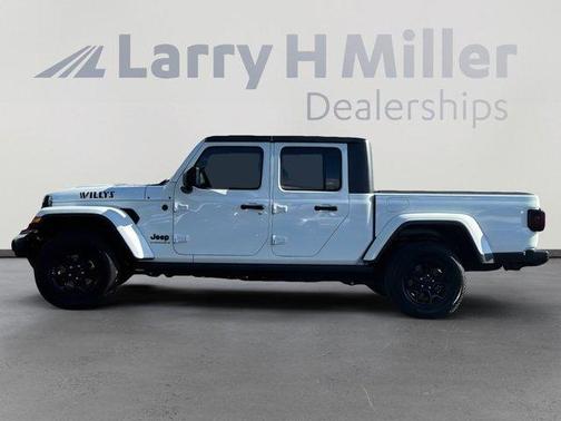 2023 Jeep Gladiator Sport