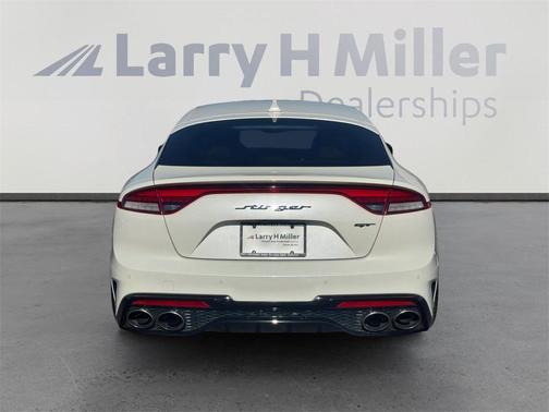 2022 Kia Stinger GT1
