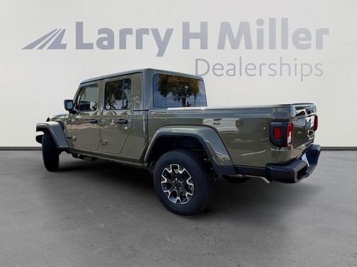 Sahara Beige 2026 Jeep Gladiator Sport