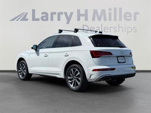 2024 Audi Q5 45 S line quattro Premium