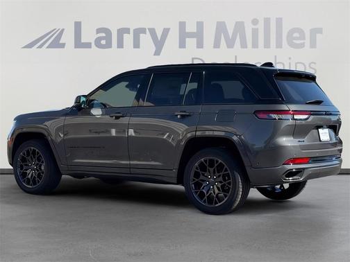 2025 Jeep Grand Cherokee Summit