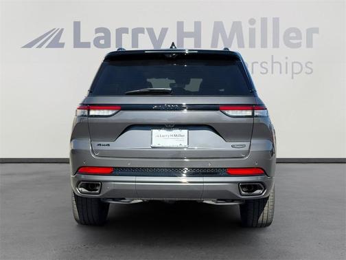 2025 Jeep Grand Cherokee Summit