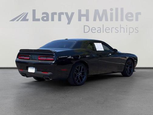Pitch Black Clearcoat 2023 Dodge Challenger R/T