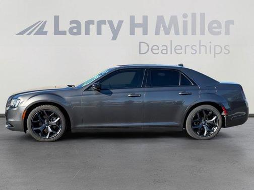 2023 Chrysler 300 Touring