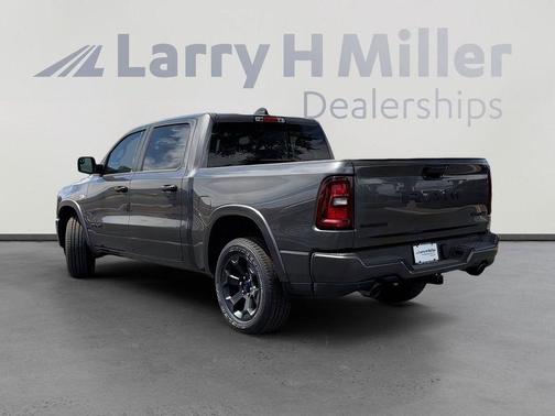 Granite Crystal Clearcoat Metallic 2026 RAM 1500 Big Horn