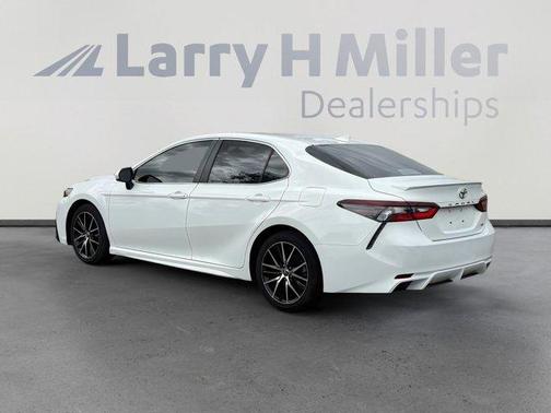 2021 Toyota Camry SE
