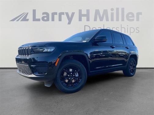 2025 Jeep Grand Cherokee Laredo