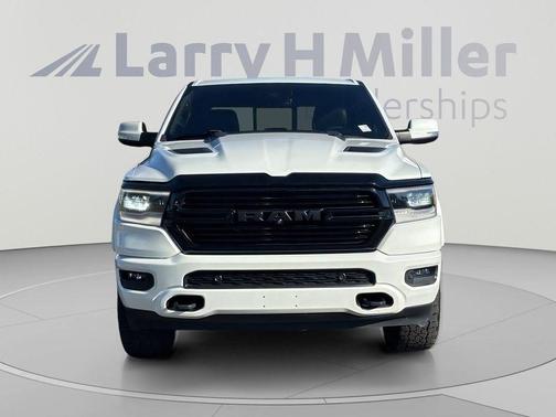 Bright White Clearcoat 2020 RAM 1500 Laramie