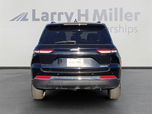 2023 Jeep Grand Cherokee Laredo