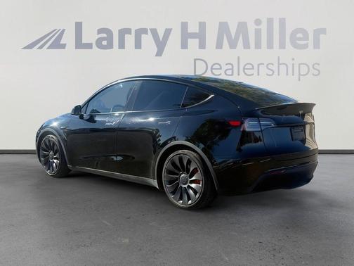 2023 Tesla Model Y Performance