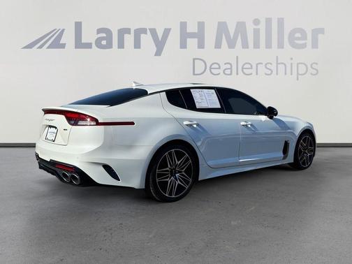 2023 Kia Stinger GT2