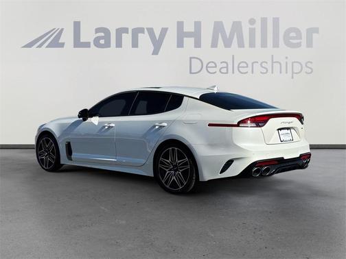 2023 Kia Stinger GT2