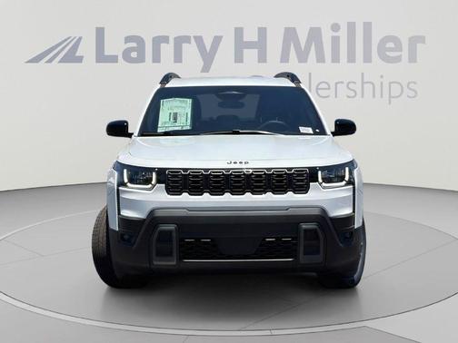 Bright White Clearcoat 2026 Jeep Cherokee LAREDO/LIMITED