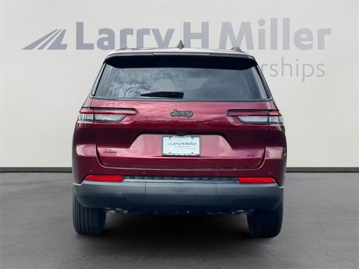 2025 Jeep Grand Cherokee L Laredo