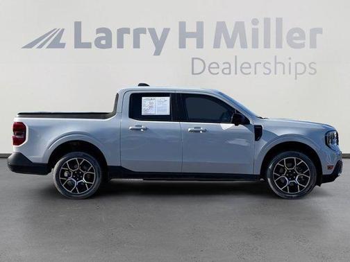 White Metallic 2025 Ford Maverick Lariat