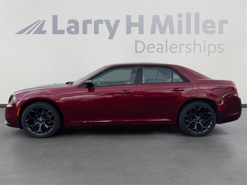 2019 Chrysler 300 Touring