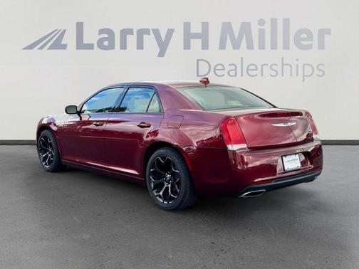 2019 Chrysler 300 Touring
