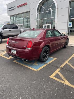 2019 Chrysler 300 Touring