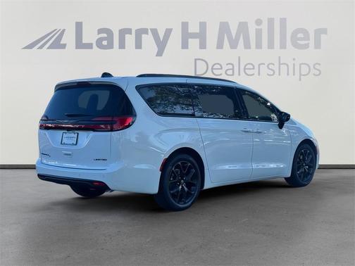 2026 Chrysler Pacifica Limited