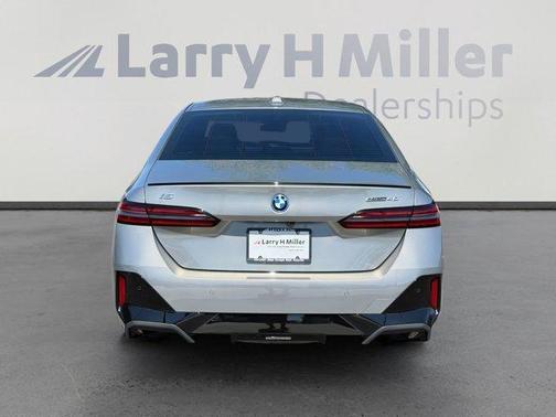 2025 BMW i5 eDrive40
