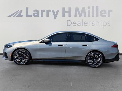 2025 BMW i5 eDrive40