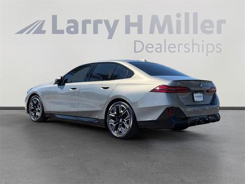 2025 BMW i5 eDrive40