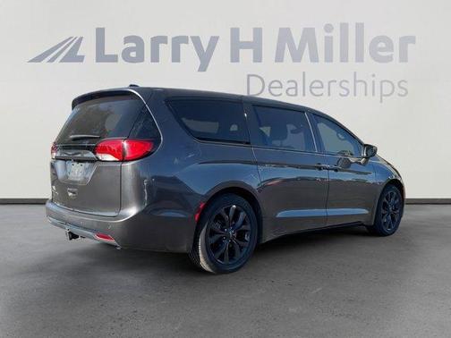 2018 Chrysler Pacifica Touring Plus