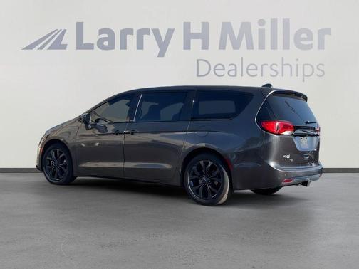 2018 Chrysler Pacifica Touring Plus