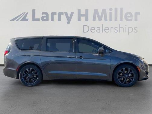 2018 Chrysler Pacifica Touring Plus
