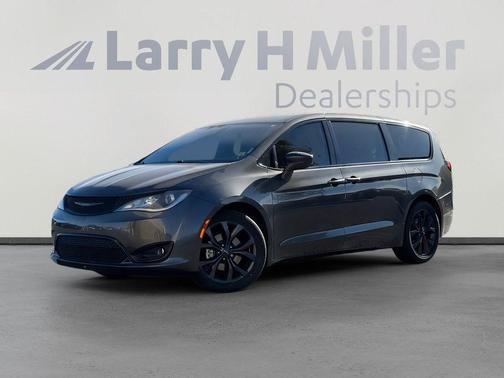 2018 Chrysler Pacifica Touring Plus