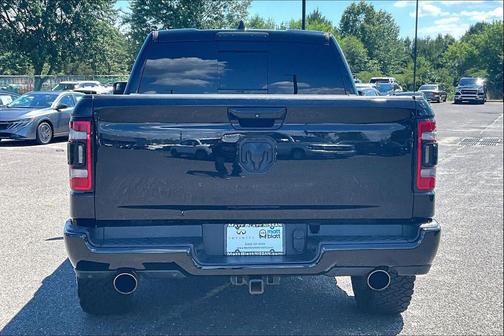 Diamond Black Crystal Pearlcoat 2019 RAM 1500 Big Horn