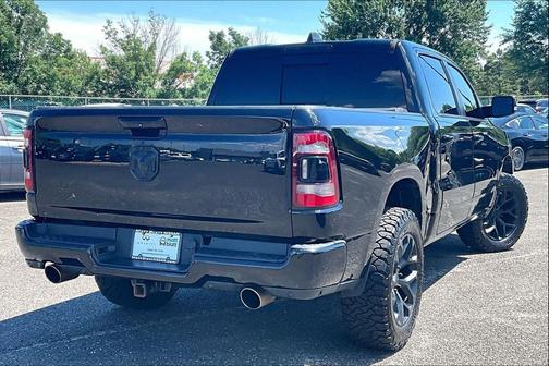 Diamond Black Crystal Pearlcoat 2019 RAM 1500 Big Horn