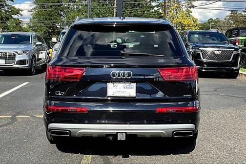 2019 Audi Q7 55 Premium Plus