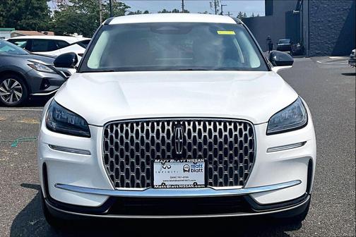 Pristine White Metallic Tri-Coat 2023 Lincoln Corsair Standard