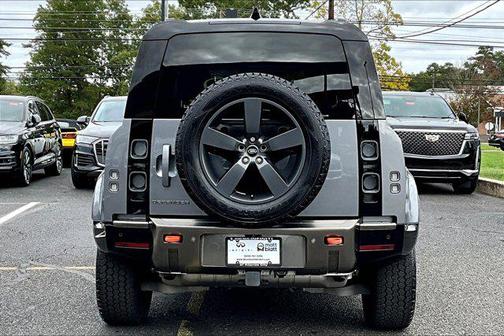 2024 Land Rover Defender 110 P400 X