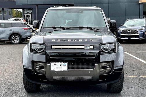 2024 Land Rover Defender 110 P400 X