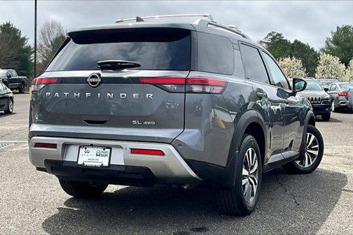 2024 Nissan Pathfinder SL 4WD