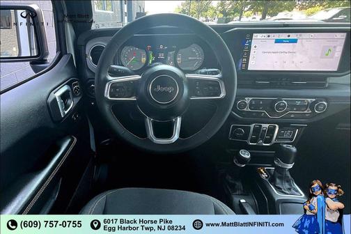 Silver Zynith Clearcoat 2024 Jeep Wrangler 4xe Sahara