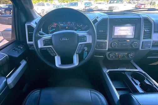 Oxford White 2019 Ford F-250 LARIAT