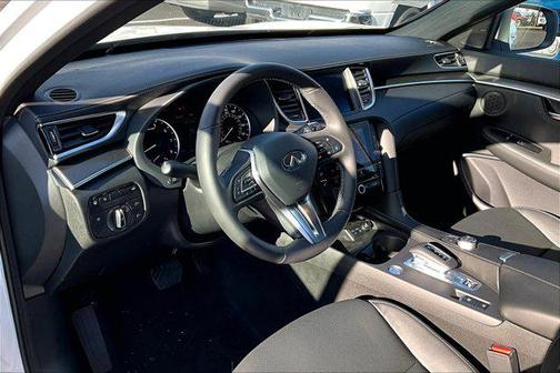 2025 INFINITI QX55 LUXE