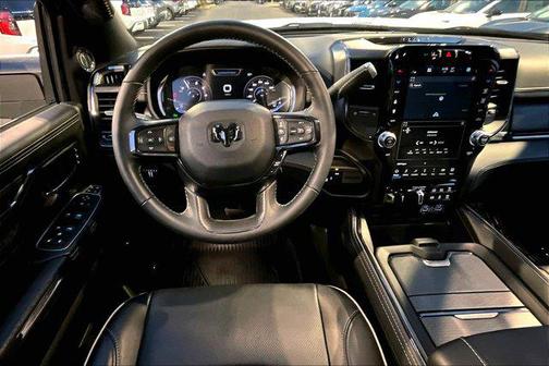 2024 RAM 3500 Limited Crew Cab 4x4 8' Box