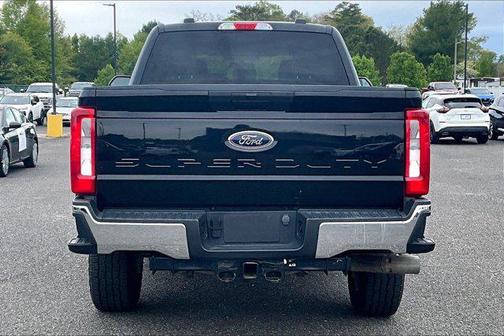 Agate Black Metallic 2024 Ford F-250 XLT